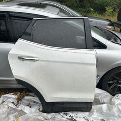 2013-2018 HYUNDAI SANTE FE SPORT REAR RIGHT DOOR