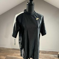 NWT XS Nike Loose Fit Top - Black White Gold