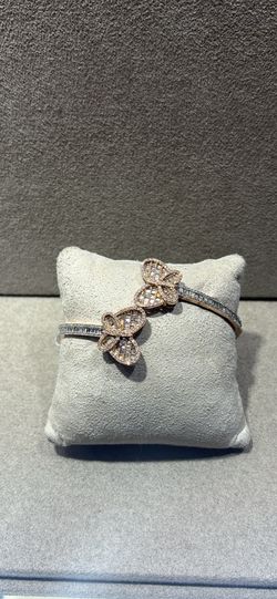 Butterflies Bangle Bracelet 