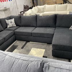 BLACK SECTIONAL