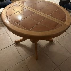 Vintage Extendable Dining Room Table
