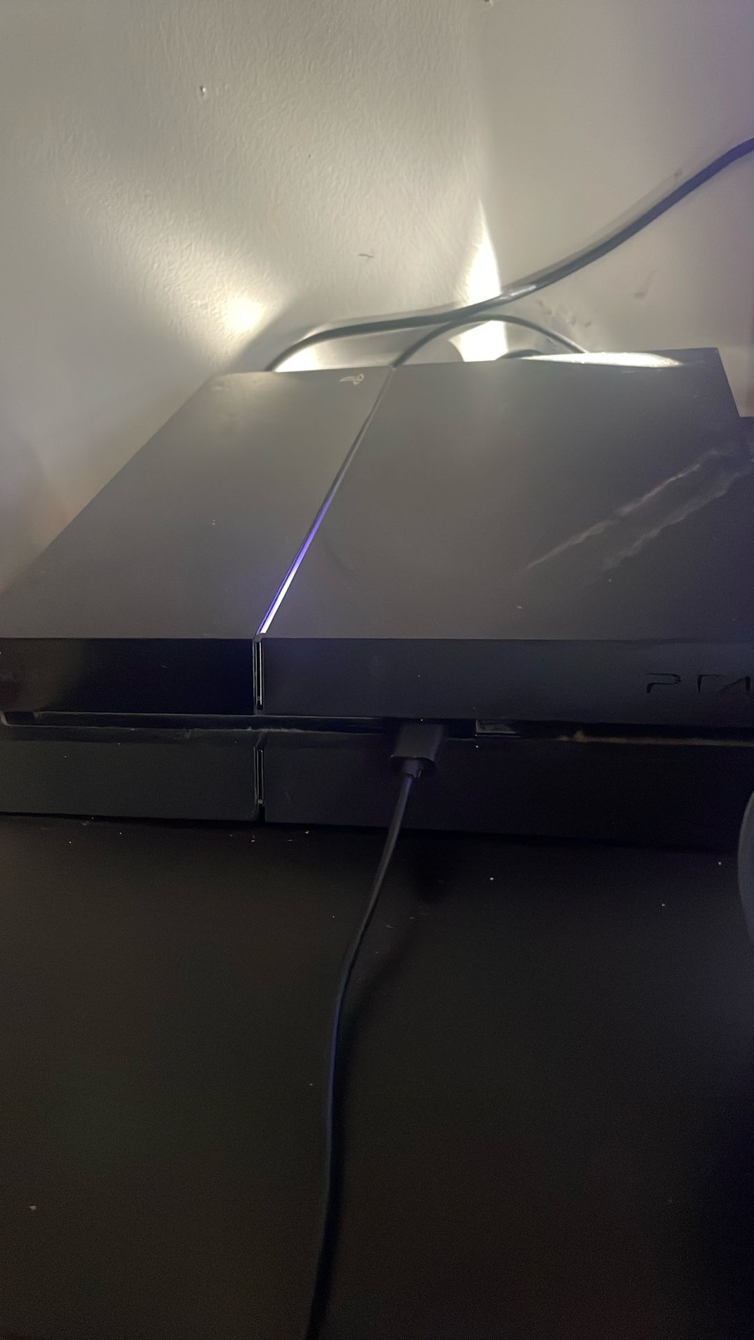 good condition ps4 with controller
