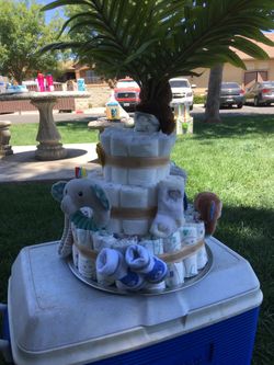 Diaper cakes