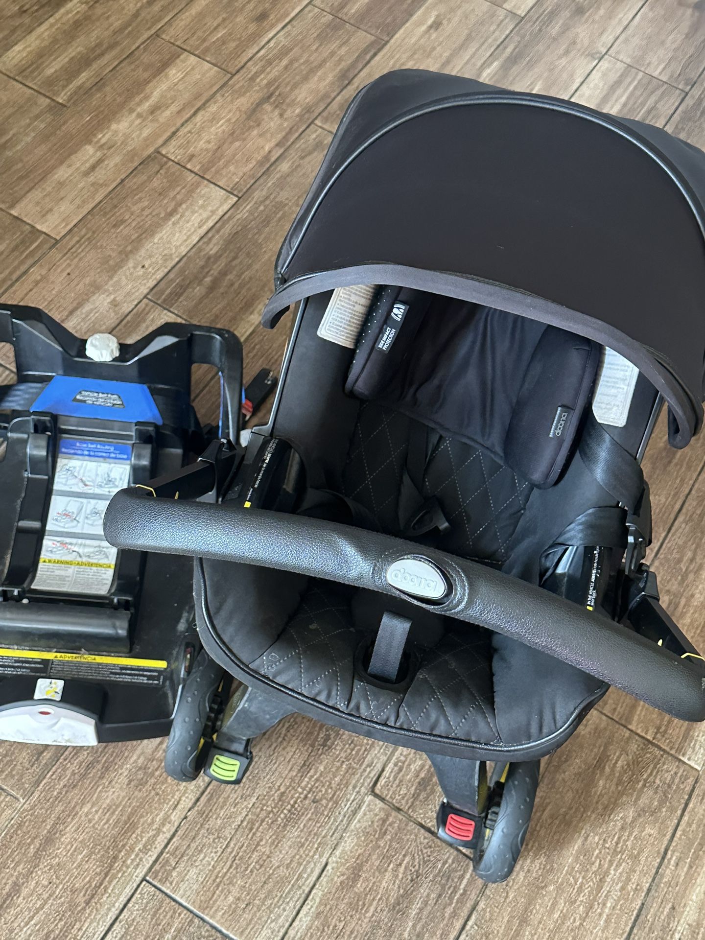 Doona Car Seat & Stroller Midnight Edition