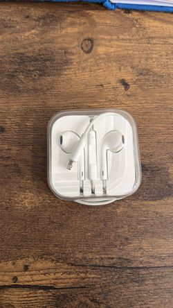 Apple lightning headphone