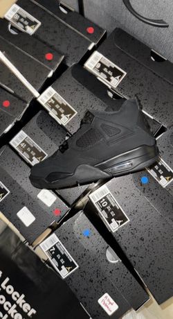 Jordan 4 “black cat” 2025 6, 6.5, 7Y, 9, 9.5, 10, **NO TRADES**