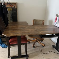 Desk And Chair 