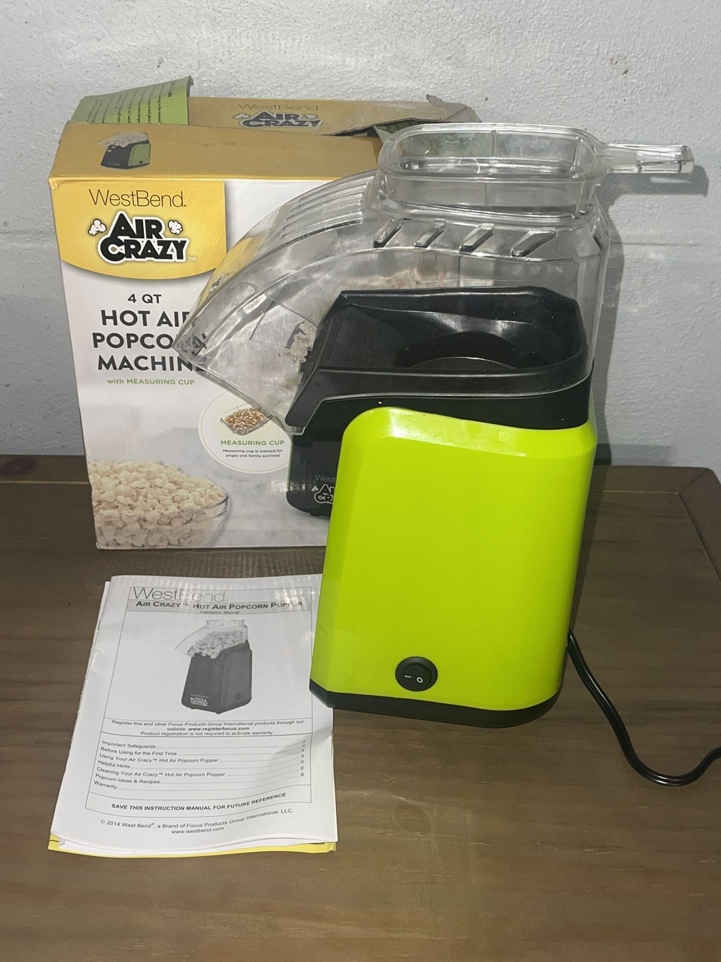 West Bend 4quart Air Pop Popcorn Popper