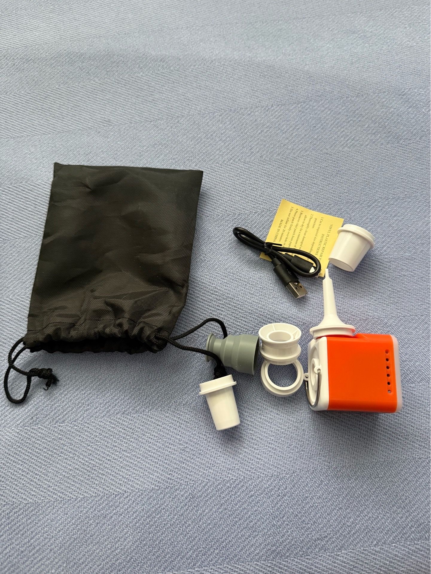 Portable USB powered air pump for mattress