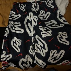 Kids Nike Shorts Size Large