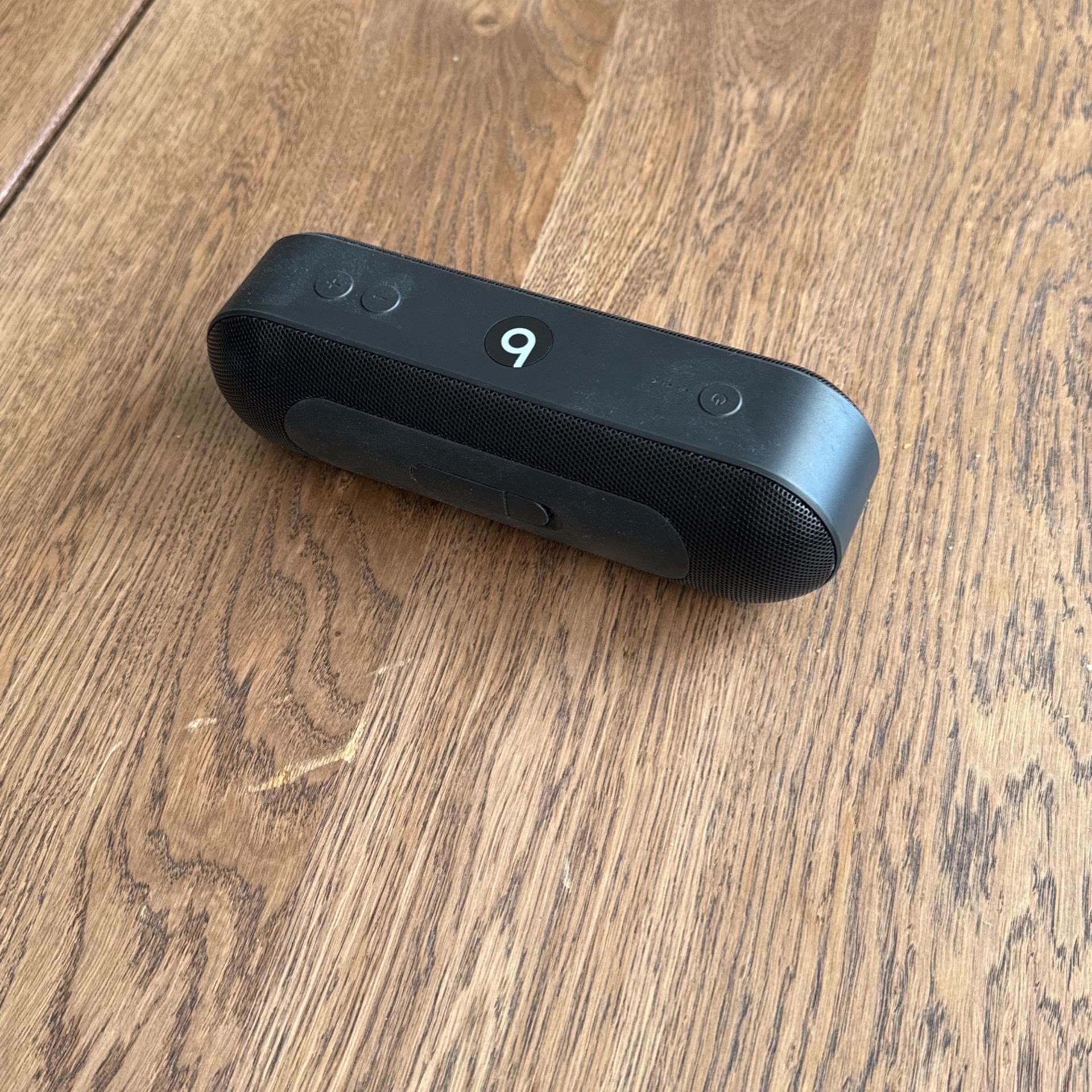 Beats Pill Speaker 