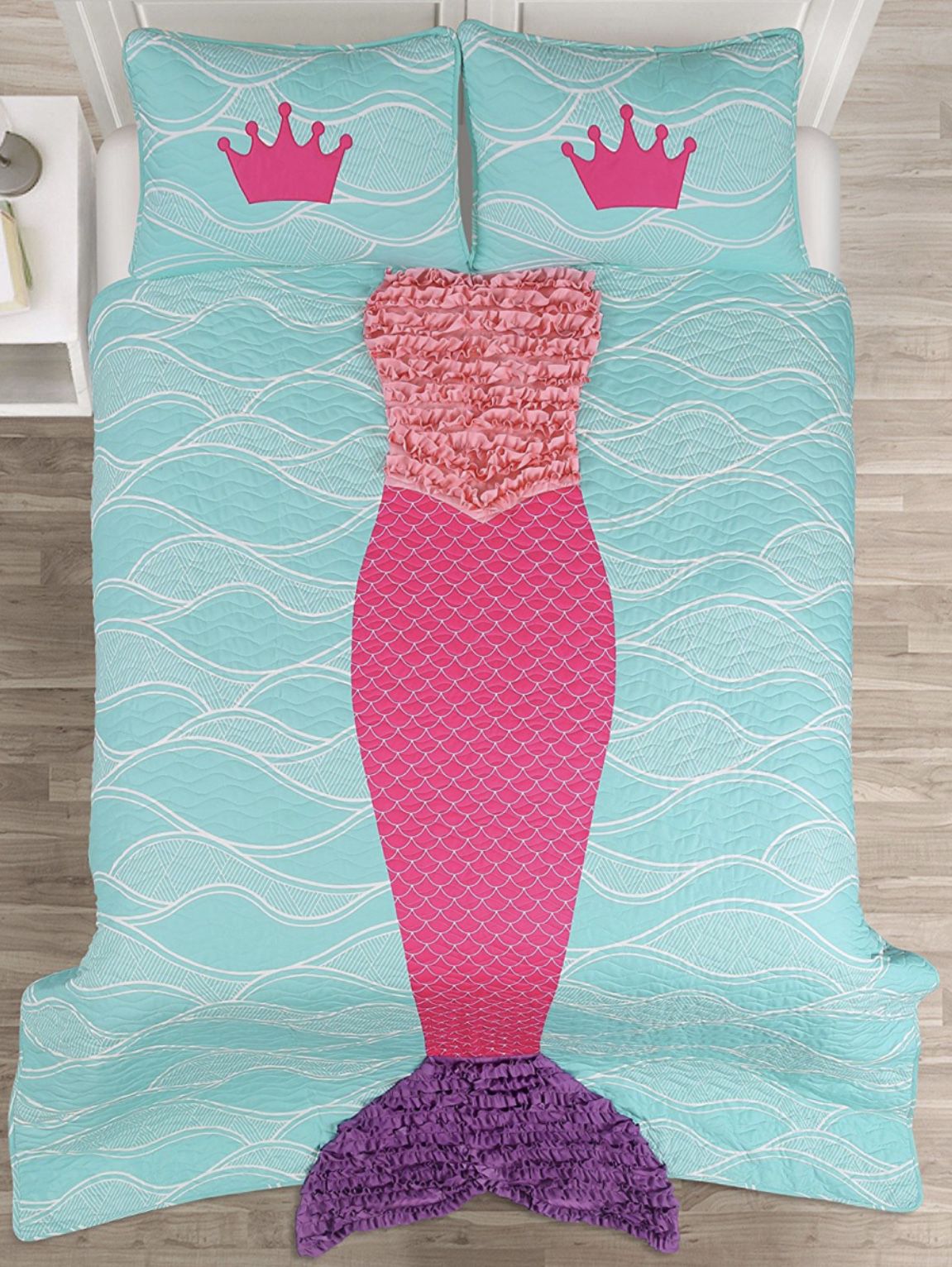 Mermaid Tail Twin Size Bed Quilt & Pillow Sham 