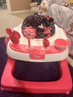 Minnie Mouse Walker
