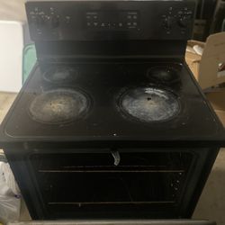GE Electric Stove