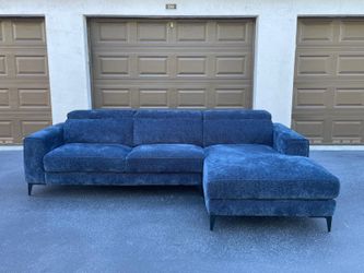 Sectional Couch/Sofa - Microfiber - Delivery Available 🚛