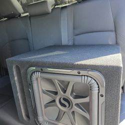 L7 Kicker 12inch Subwoofer And Avionixx Amp 1,100 Watts 