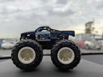 Monster jam blue police