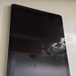 Apple iPad 5th Generation 32 Gb With Cellular
