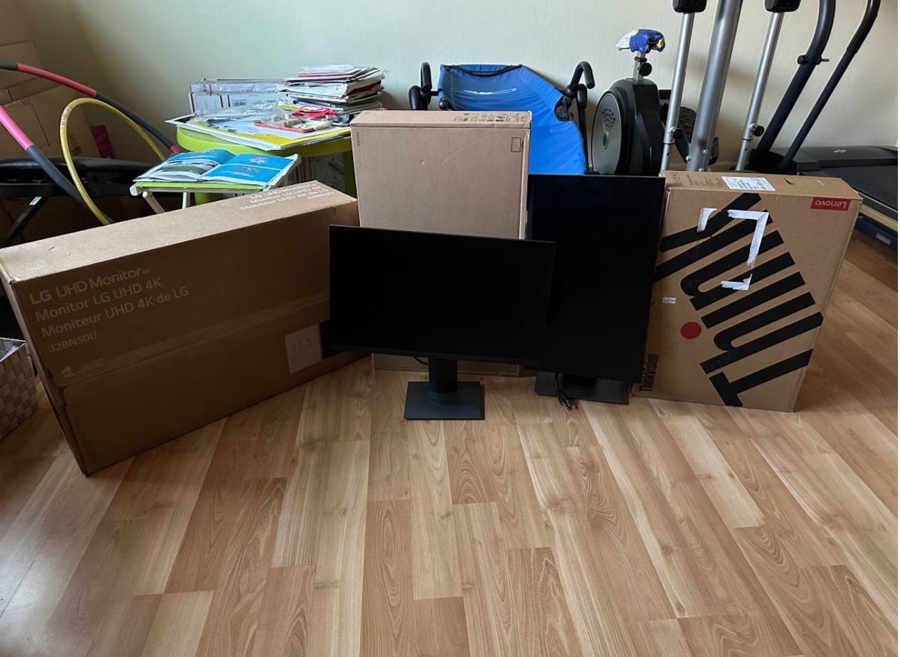 They are 22 24 27 29 inches New & Used Dell Lenovo ViewSonic UHD Monitor or LCD LED for Desktop Laptop Macbook Nuck Dock Station