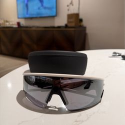 Oakley Meta Vanguard