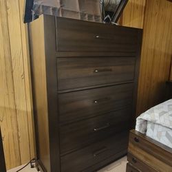 5 drawer bedroom chest