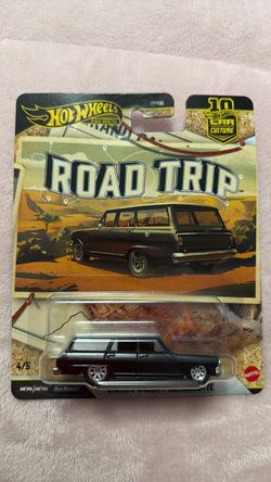 Hot Wheels Premium Road Trip Station Wagon Die-Cast