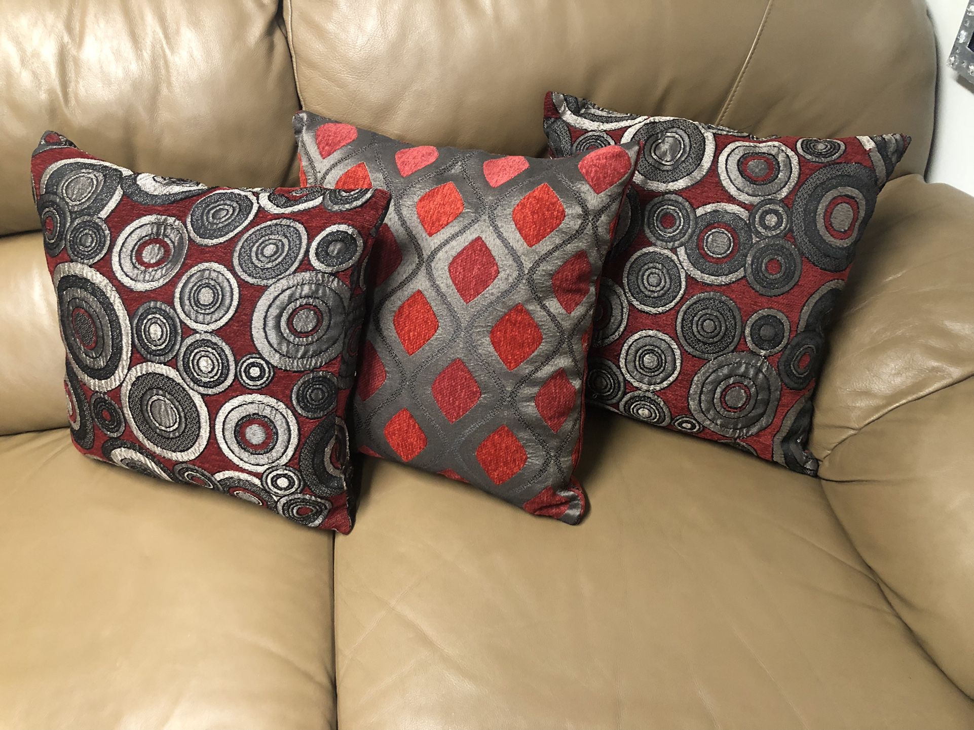 3 Sofa Pillows 