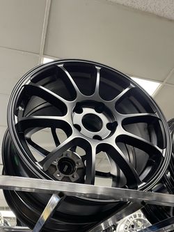 5x114.3 17 inch custom rims for sale Phoenix ​Vehicle Fitment: Ditch those boring stock hubcaps on your Honda Accord, Toyota Camry, Nissan Altima, or 