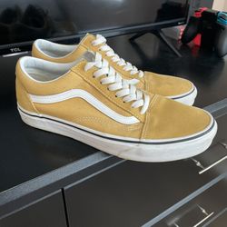 Vans (M 8.5 / W 10)