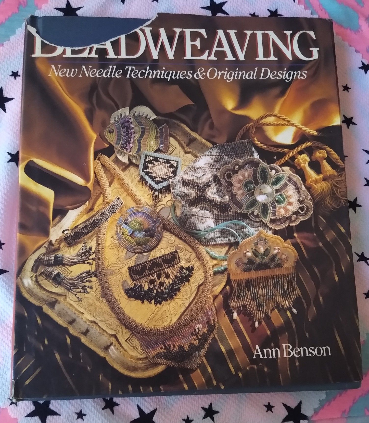 Beadweaving Book/ Libro Con Técnicas Para Coser Con Aguja