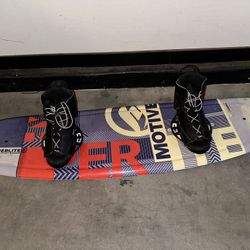 HYPERLITE Motive Wakeboard 