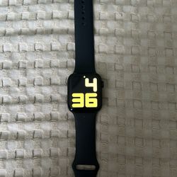 Apple Watch SE 44MM