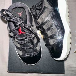 Toddler Jordans size 7c