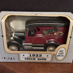 Ertl 1923 Anheuser Busch Delivery Truck Bank 1/25 DieCast New in Box