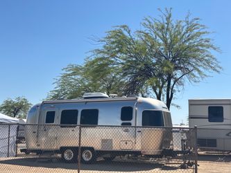 2017 Airstream International Serenity 23f