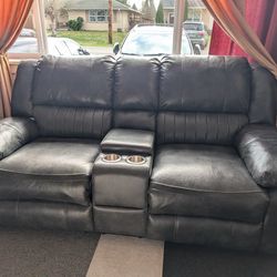 Sofa Gray.
