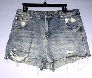 Women’s Princess Polly cut offs size 10