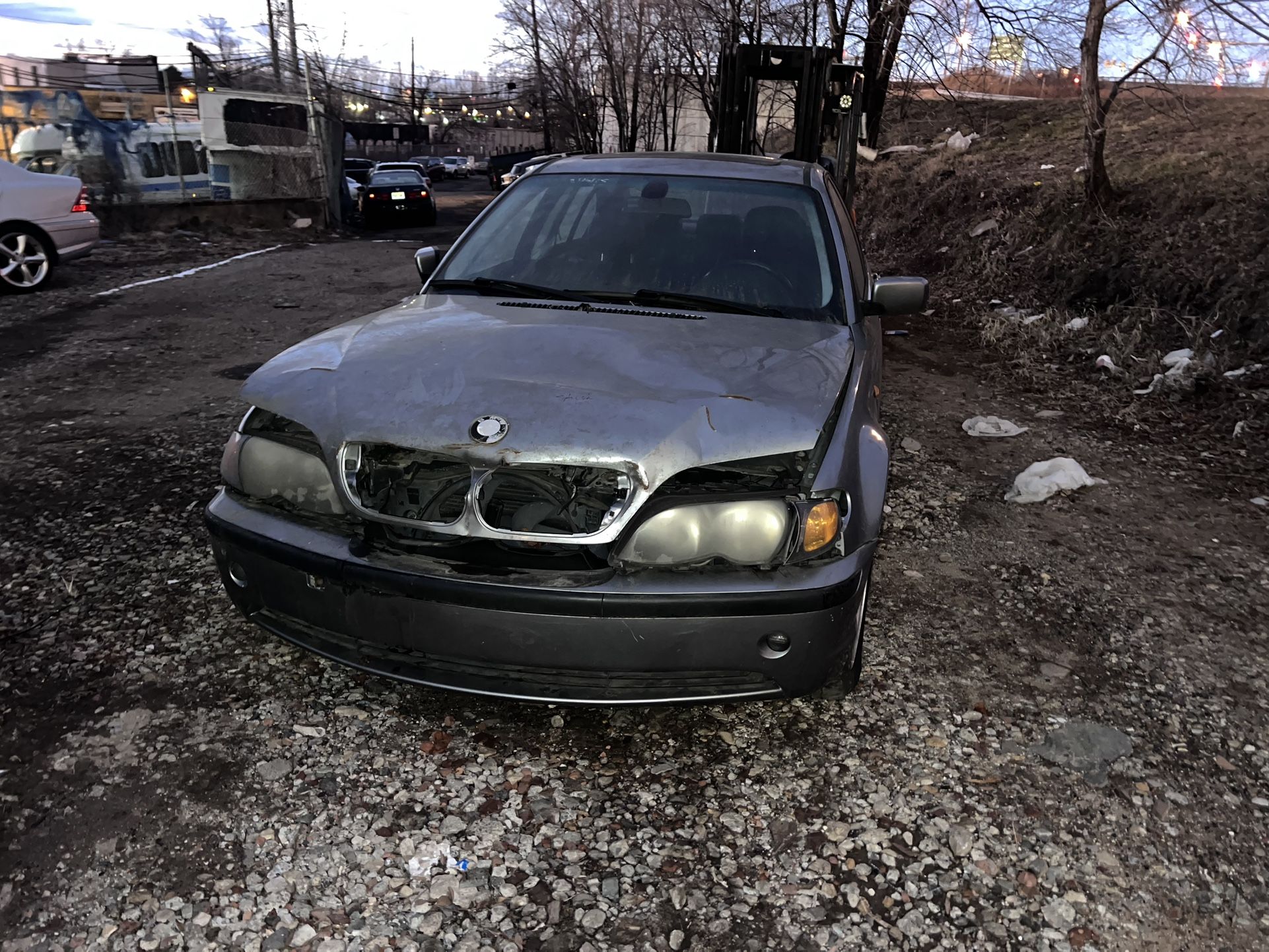 2005 BMW 325i
