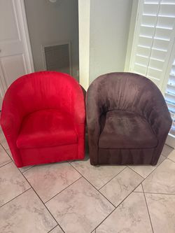 Twin NATUZZI Microfiber Barrel Accent Chairs