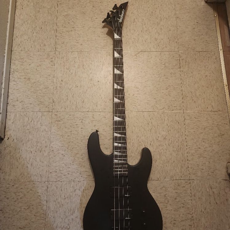 Black JS2 Jackson Concert Bass