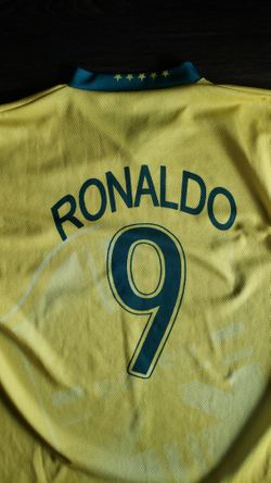 Ronaldo Brazil 2002 WORLD CUP PLAYER ISSUE Soccer Jersey L for Sale in  Stickney, IL - OfferUp