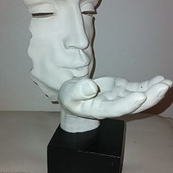 Virtruvian Statue Vintage "Blowing A Kiss" The Pair