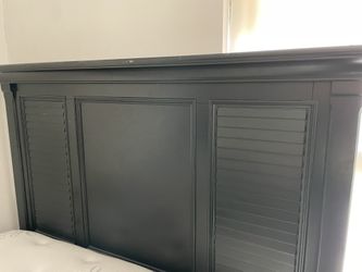 Black Queen Bed Desk And Nightstand
