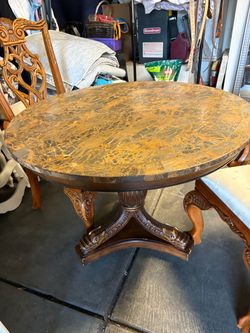 Nice Round stone table with 2 chairs