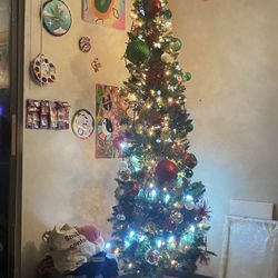 7 Ft Pre-lit Christmas Tree With Ornaments Included