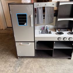 Free Play Kitchen 