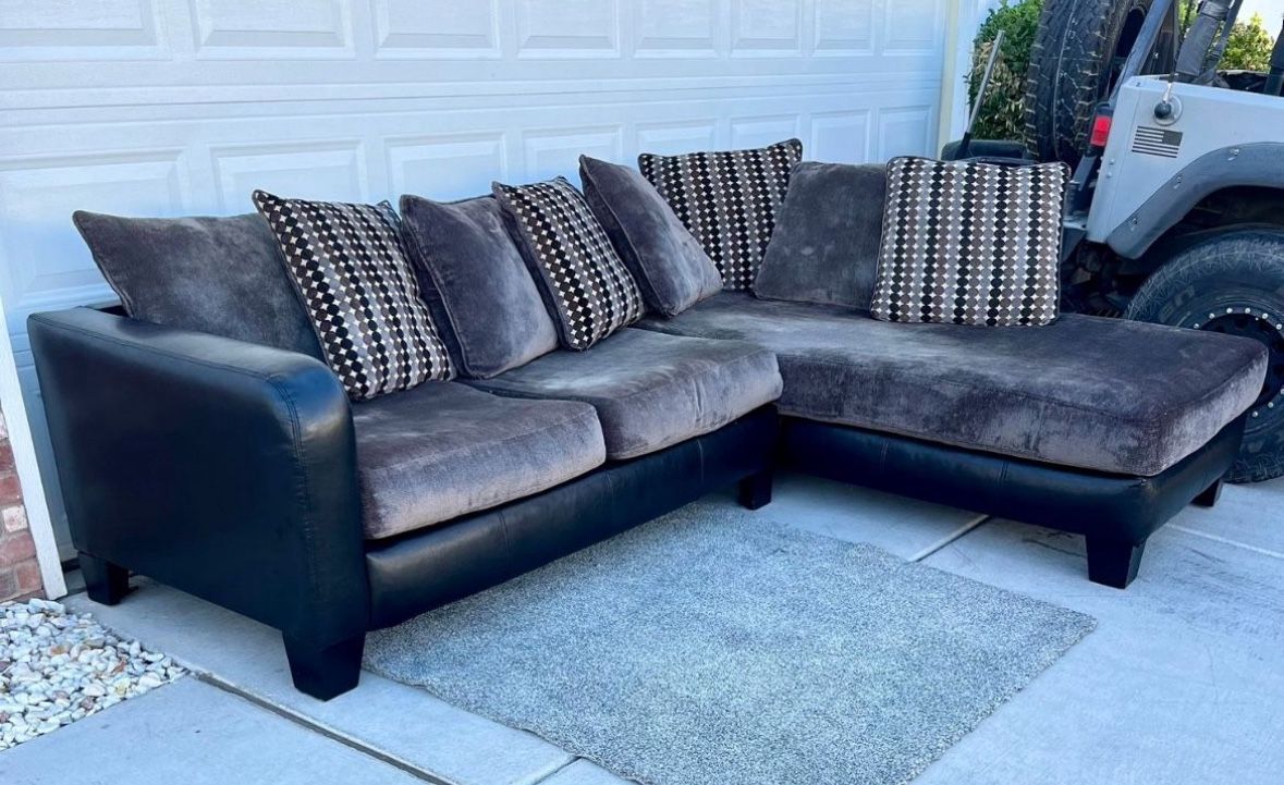Sofa / Couch