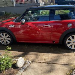 2009 Mini Cooper (John Cooper Works)