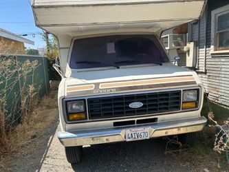 RV fully self-contained 42,000 original miles