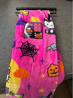 Hello kitty Halloween blanket